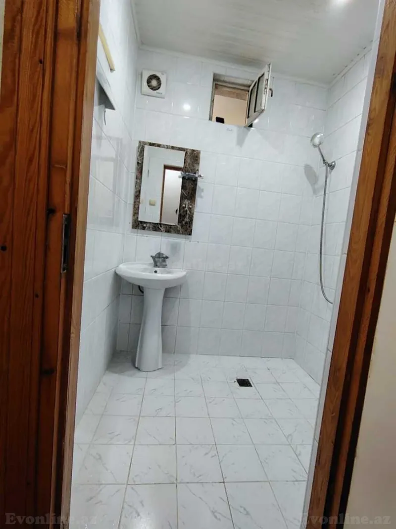 Satılır 3 otaqlı Mənzil Köhnə tikili 65 m² Bakıxanov - şəkil 15