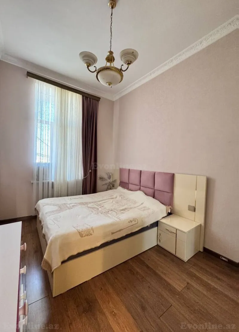 Satılır 3 otaqlı Mənzil Köhnə tikili 75 m² Nizami m. - şəkil 3