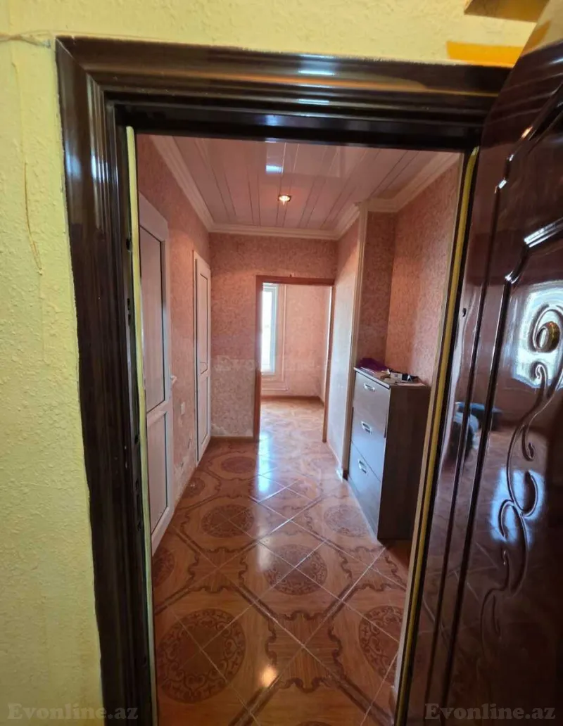 Satılır 2 otaqlı Mənzil Köhnə tikili 65 m² Gənclik m. - şəkil 3