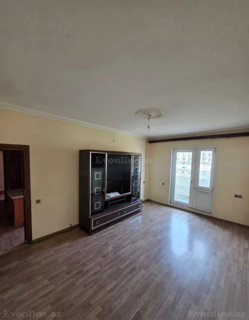 Satılır 2 otaqlı Mənzil Köhnə tikili 65 m² Gənclik m. - şəkil 9
