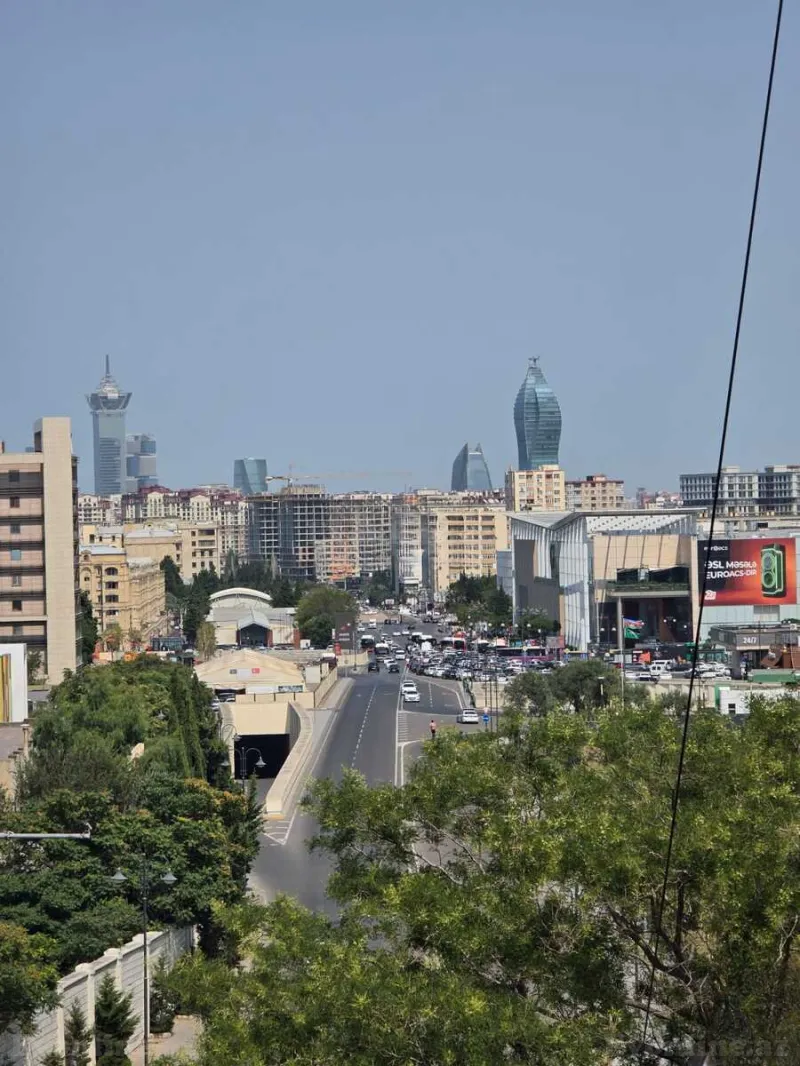 Satılır 2 otaqlı Mənzil Köhnə tikili 65 m² Gənclik m. - şəkil 11