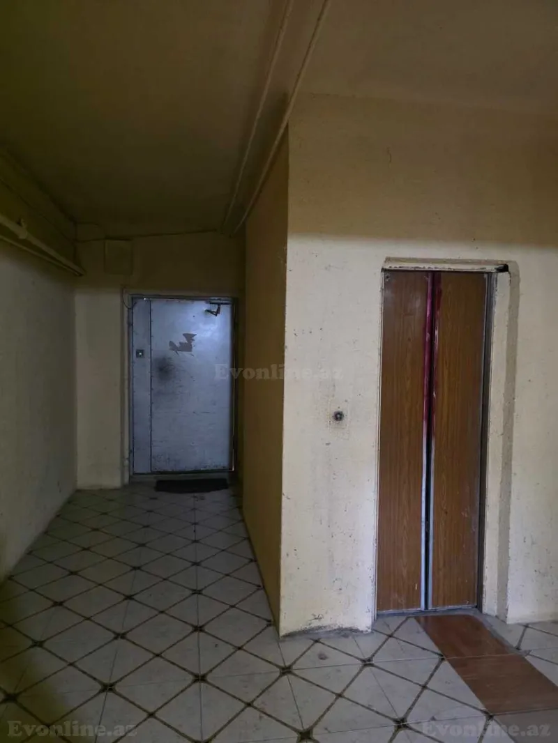 Satılır 2 otaqlı Mənzil Köhnə tikili 65 m² Gənclik m. - şəkil 17