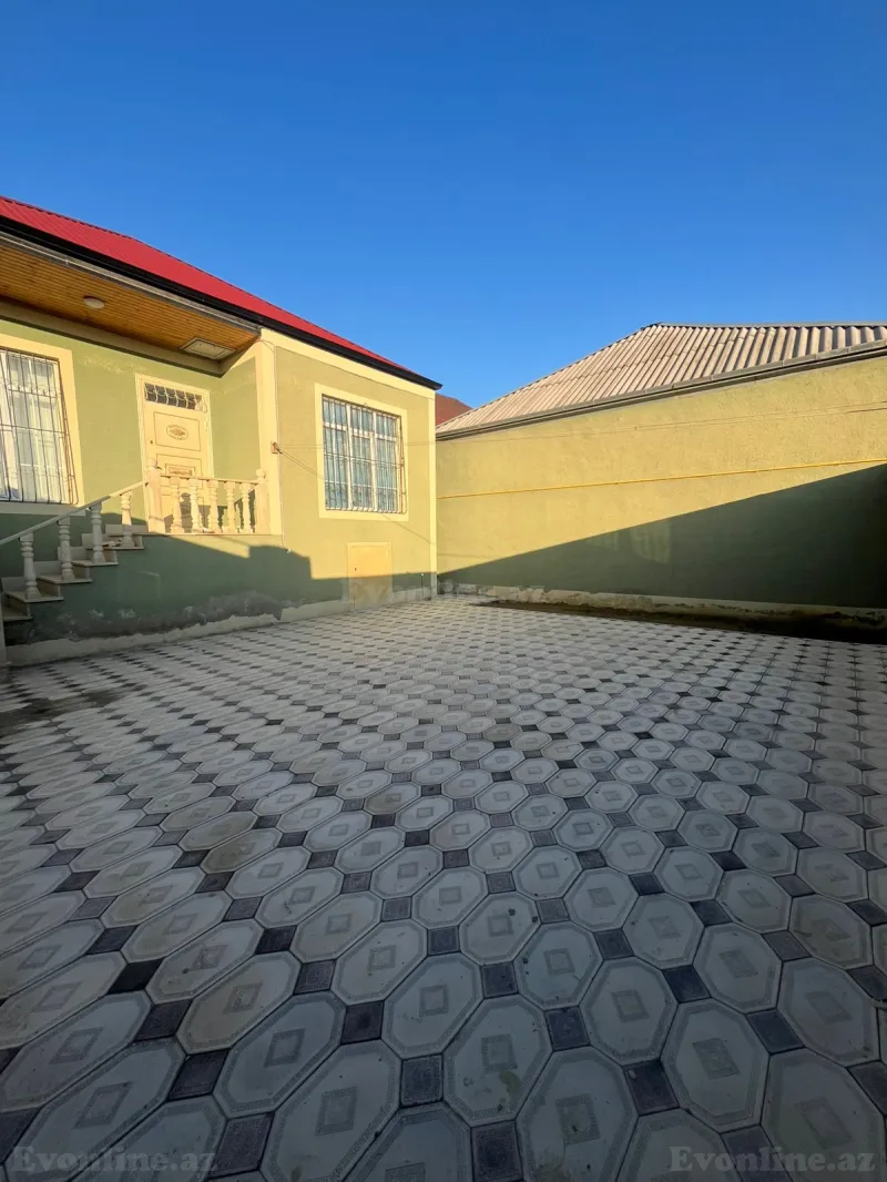 3 otaqlı Həyət evi 77 m² Məhəmmədi Satılır