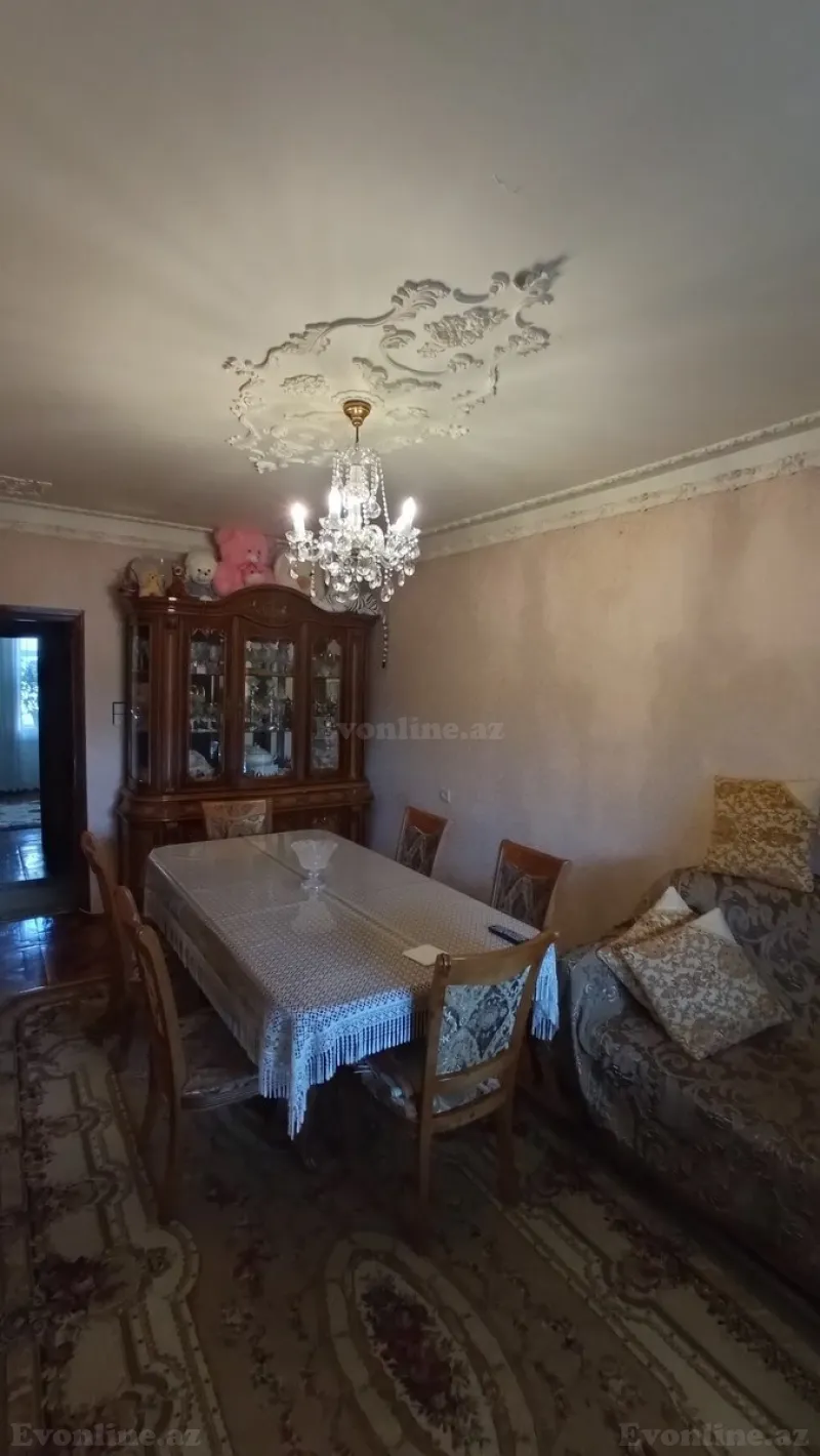 Satılır 5 otaqlı Mənzil Köhnə tikili 100 m² Əhmədli m. - şəkil 2