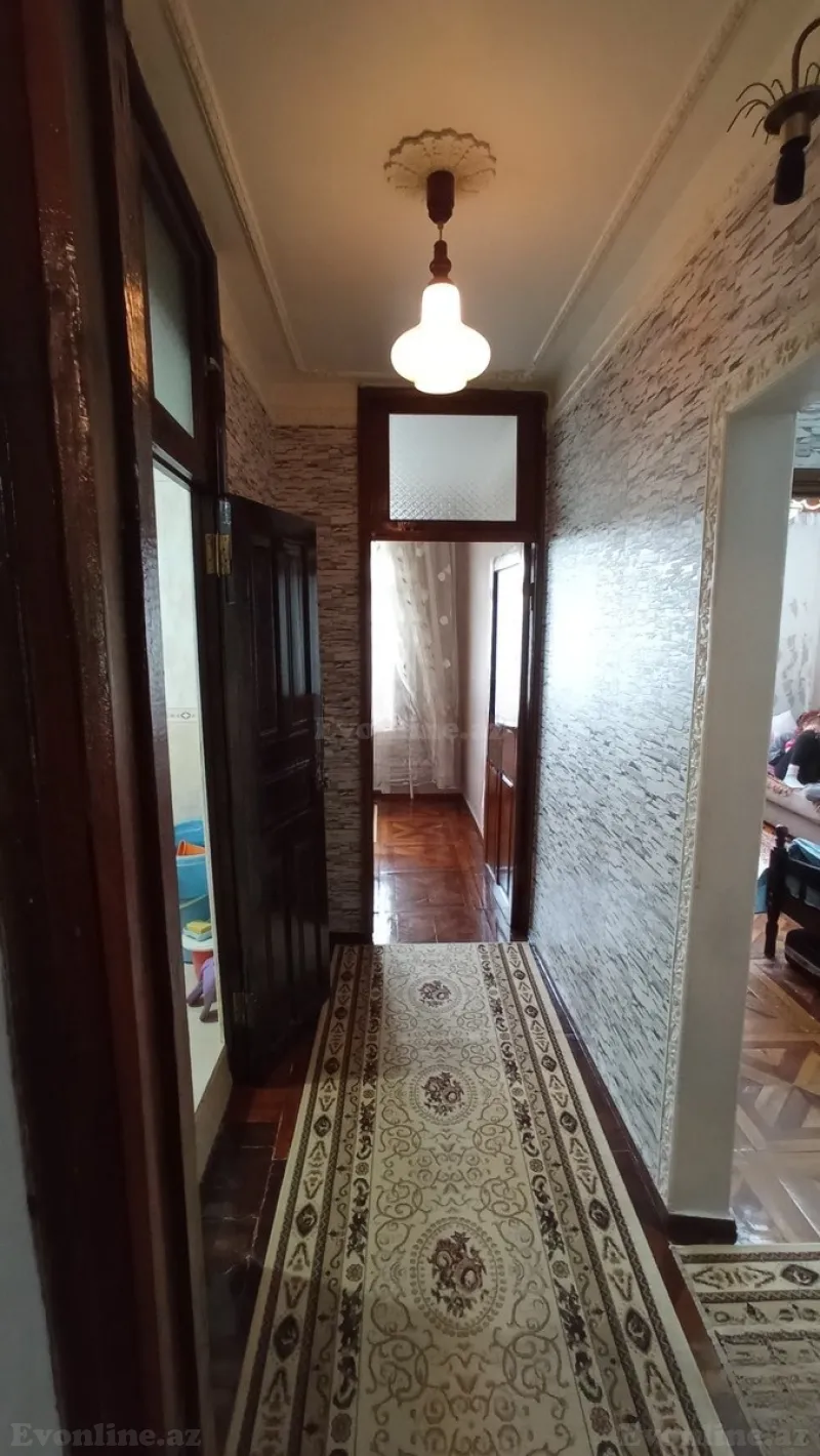 Satılır 5 otaqlı Mənzil Köhnə tikili 100 m² Əhmədli m. - şəkil 13