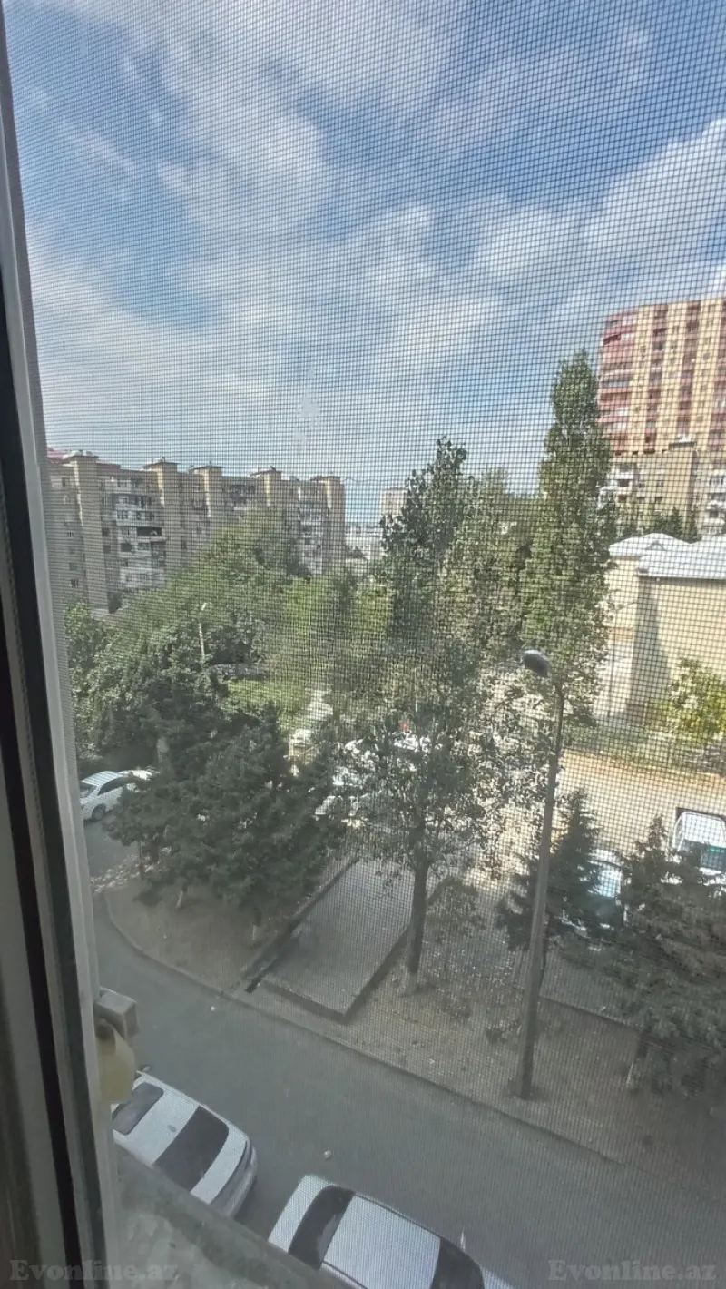 Satılır 5 otaqlı Mənzil Köhnə tikili 100 m² Əhmədli m. - şəkil 16