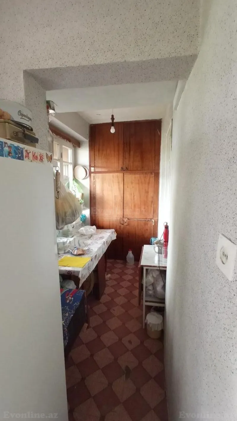 Satılır 5 otaqlı Mənzil Köhnə tikili 100 m² Əhmədli m. - şəkil 17