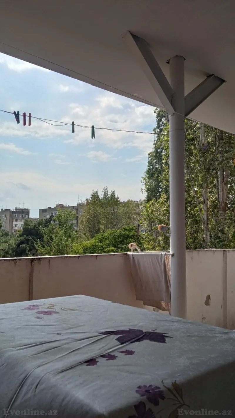 Satılır 5 otaqlı Mənzil Köhnə tikili 100 m² Əhmədli m. - şəkil 19