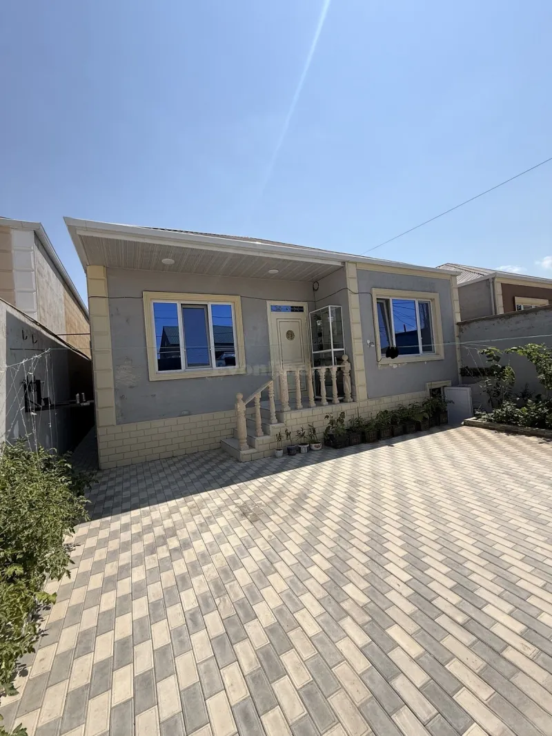 4 otaqlı Həyət evi 100 m² Binə Satılır
