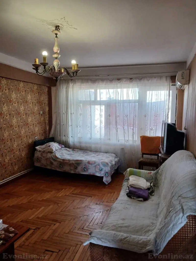 Kirayə verilir 2 otaqlı Mənzil Köhnə tikili 65 m² İnşaatçılar m.