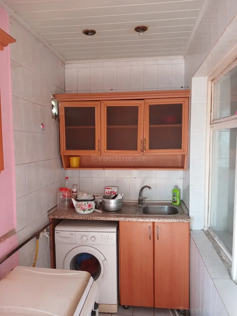 Kirayə verilir 2 otaqlı Mənzil Köhnə tikili 65 m² İnşaatçılar m. - şəkil 7