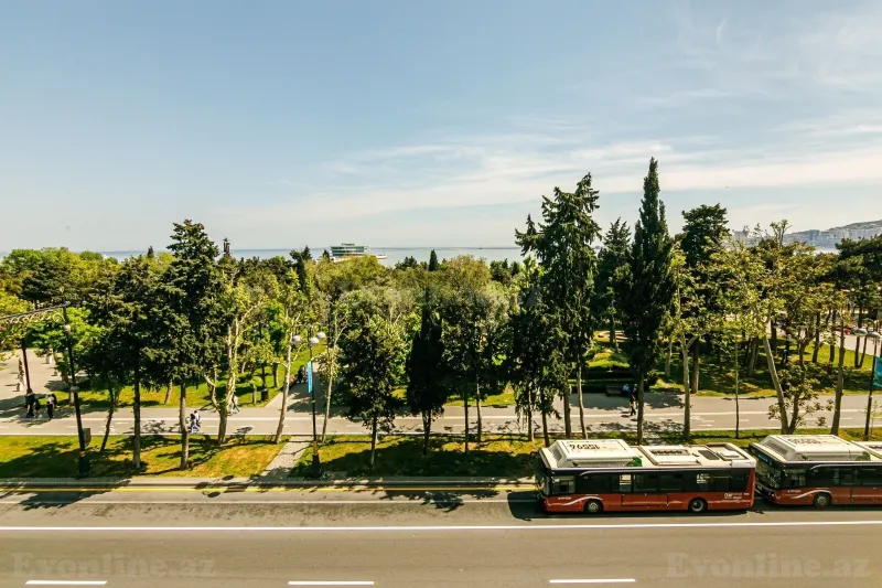 Satılır 4 otaqlı Mənzil Köhnə tikili 180 m² Sahil m. - şəkil 11