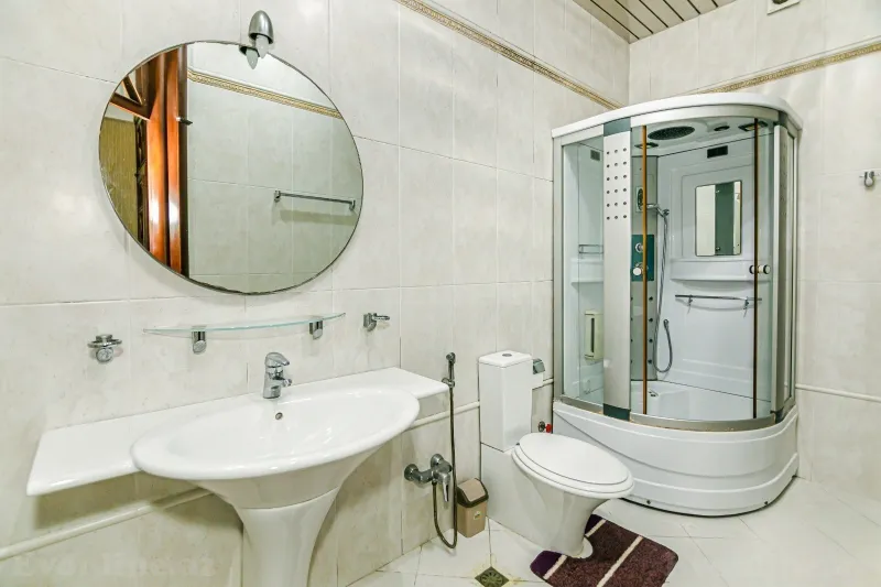 Satılır 4 otaqlı Mənzil Köhnə tikili 180 m² Sahil m. - şəkil 12