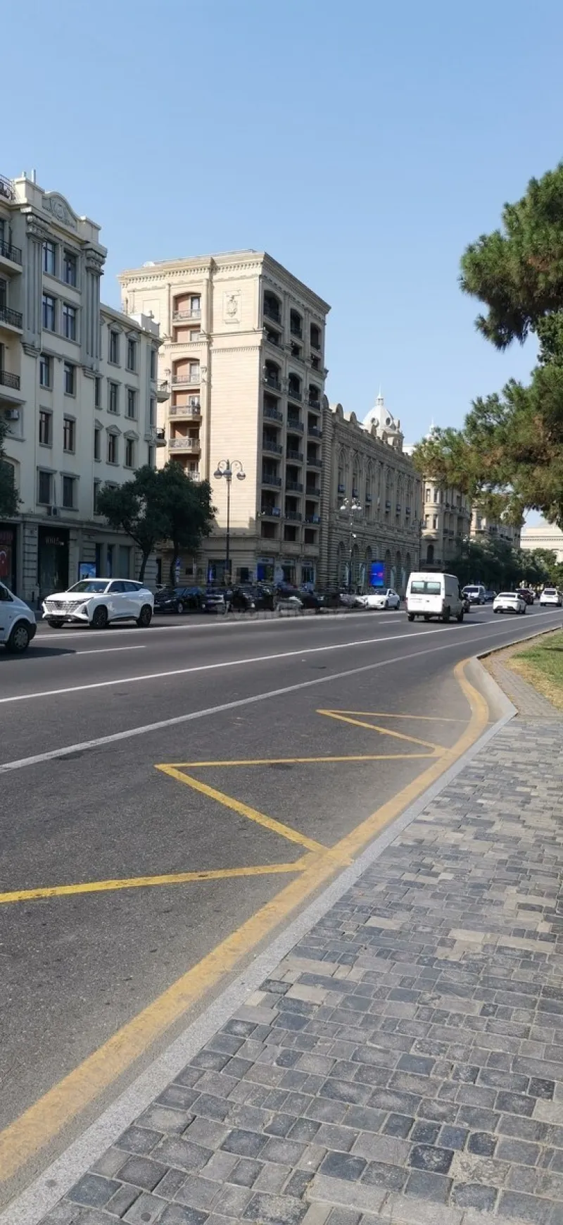 Satılır 4 otaqlı Mənzil Köhnə tikili 180 m² Sahil m. - şəkil 14