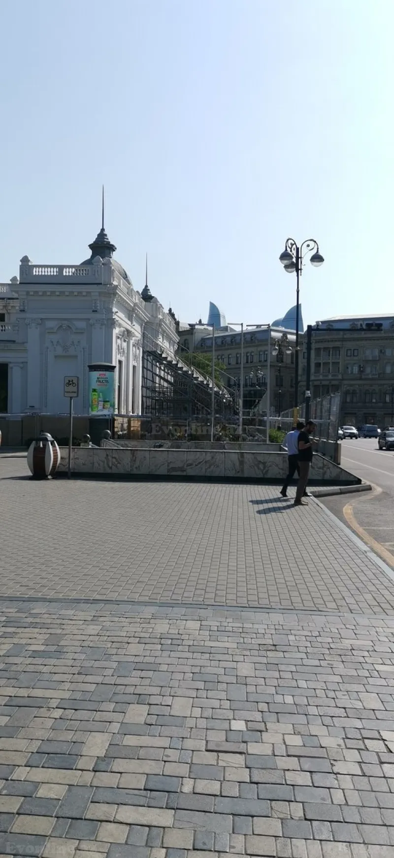 Satılır 4 otaqlı Mənzil Köhnə tikili 180 m² Sahil m. - şəkil 15