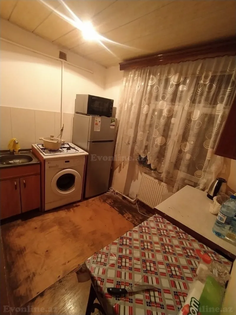 Kirayə verilir 1 otaqlı Mənzil Köhnə tikili 31 m² Neftçilər m. - şəkil 2
