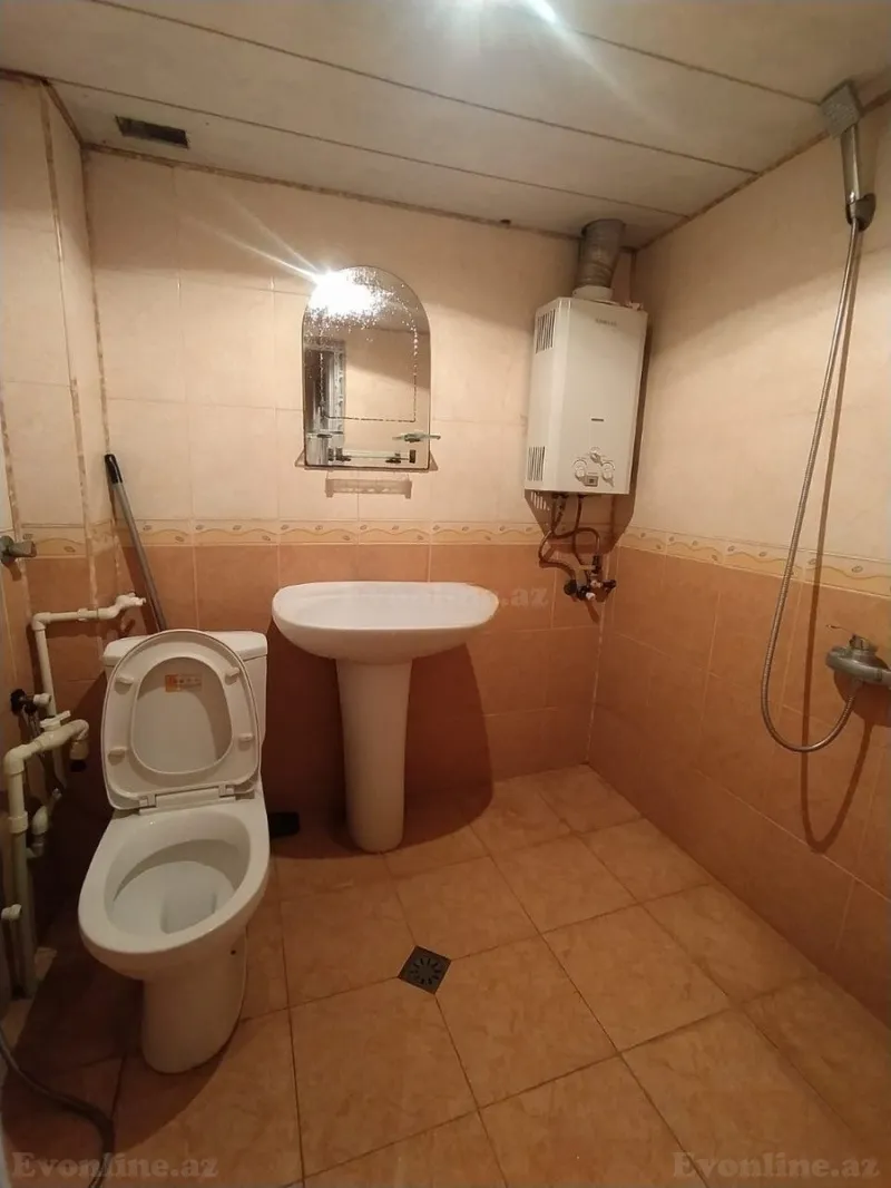 Kirayə verilir 1 otaqlı Mənzil Köhnə tikili 31 m² Neftçilər m. - şəkil 3