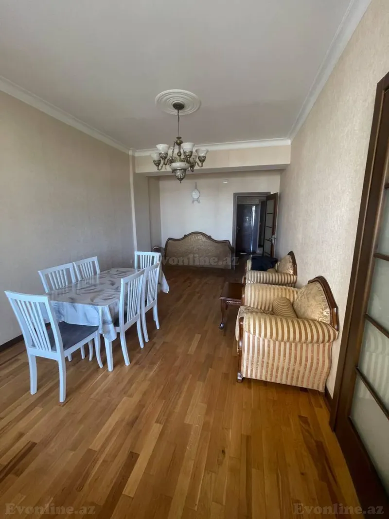 2 otaqlı Mənzil 77 m² Elmlər Akademiyası m. Kirayə verilir