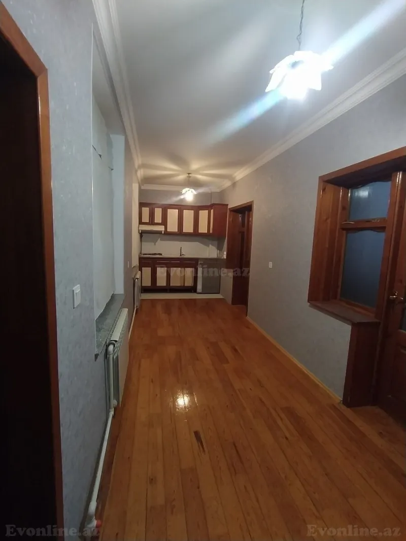 Satılır 2 otaqlı Mənzil Köhnə tikili 65 m² Yeni Günəşli - şəkil 5