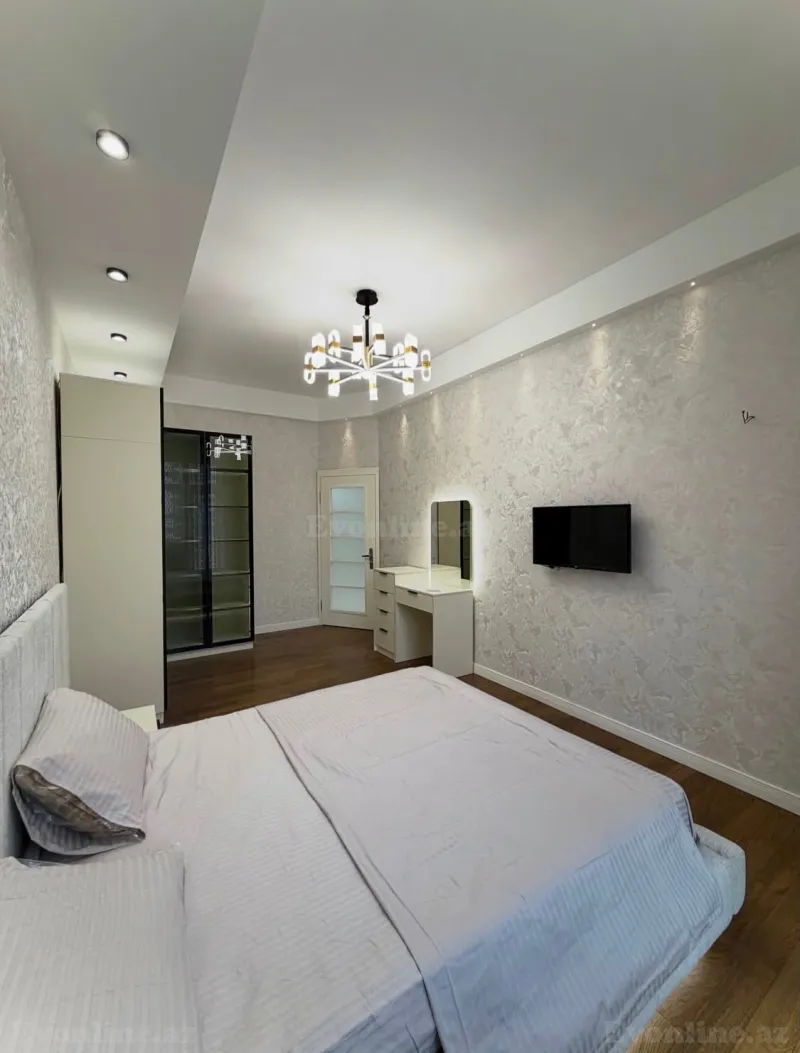 Satılır 3 otaqlı Mənzil Yeni tikili 107 m² Tbilisi pr. - şəkil 3