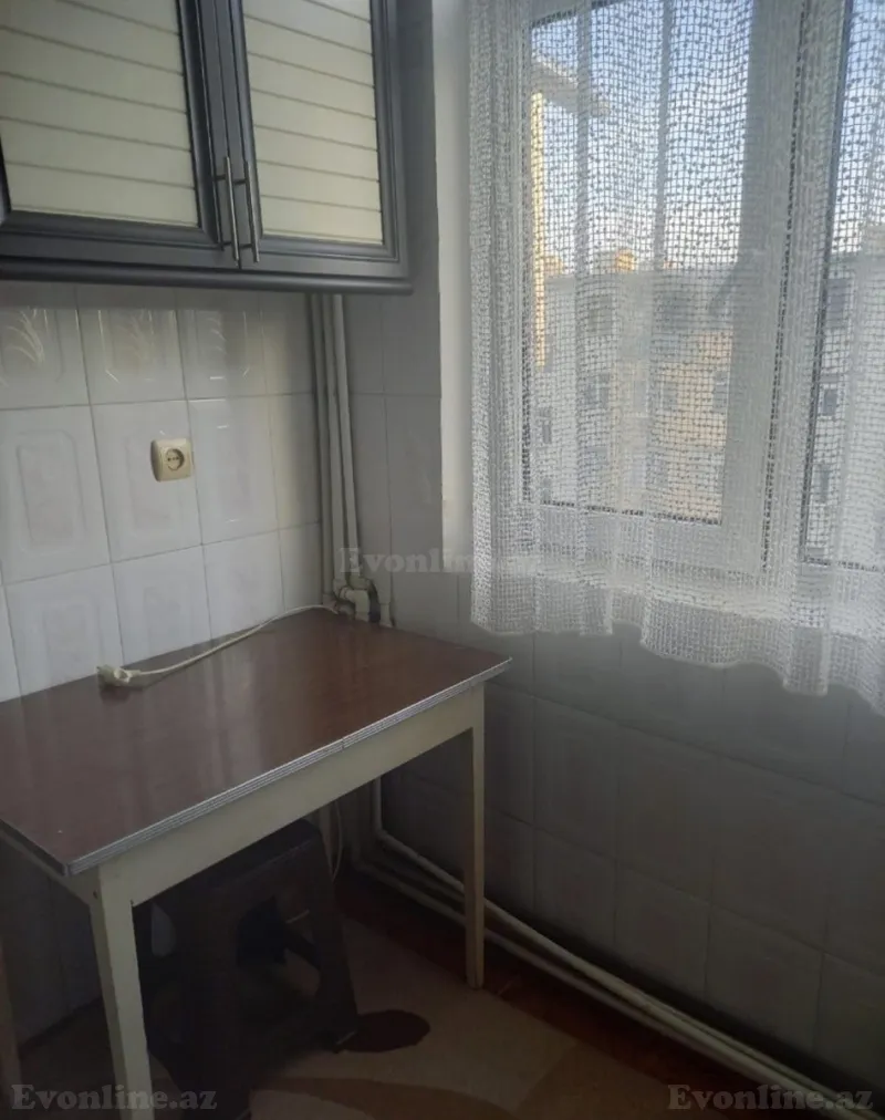 Kirayə verilir 2 otaqlı Mənzil Köhnə tikili 40 m² Memar Əcəmi m. - şəkil 5