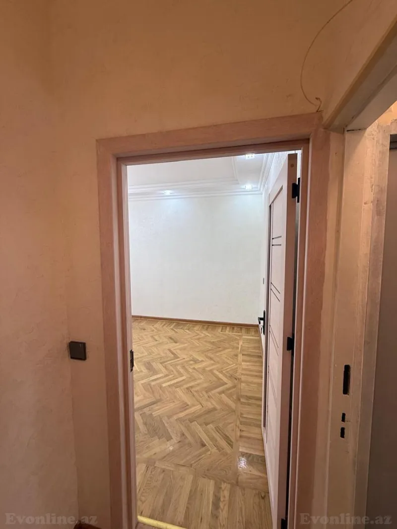 Satılır 2 otaqlı Mənzil Köhnə tikili 55 m² Azadlıq prospekti m. - şəkil 4