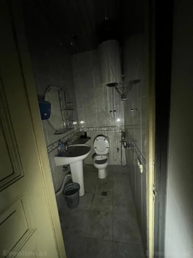 Satılır 4 otaqlı Mənzil Köhnə tikili 120 m² İçərişəhər m. - şəkil 7