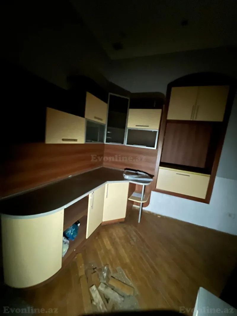Satılır 4 otaqlı Mənzil Köhnə tikili 120 m² İçərişəhər m. - şəkil 8