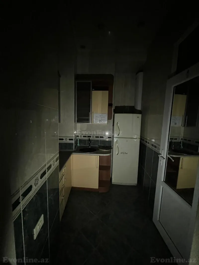 Satılır 4 otaqlı Mənzil Köhnə tikili 120 m² İçərişəhər m. - şəkil 9