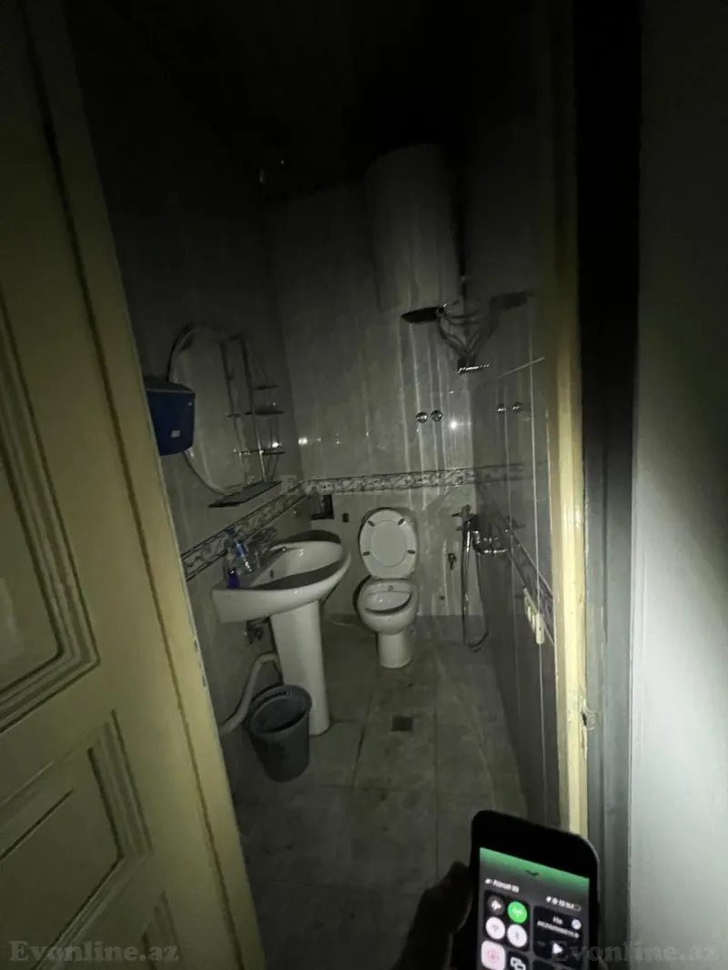 Satılır 4 otaqlı Mənzil Köhnə tikili 120 m² İçərişəhər m. - şəkil 15