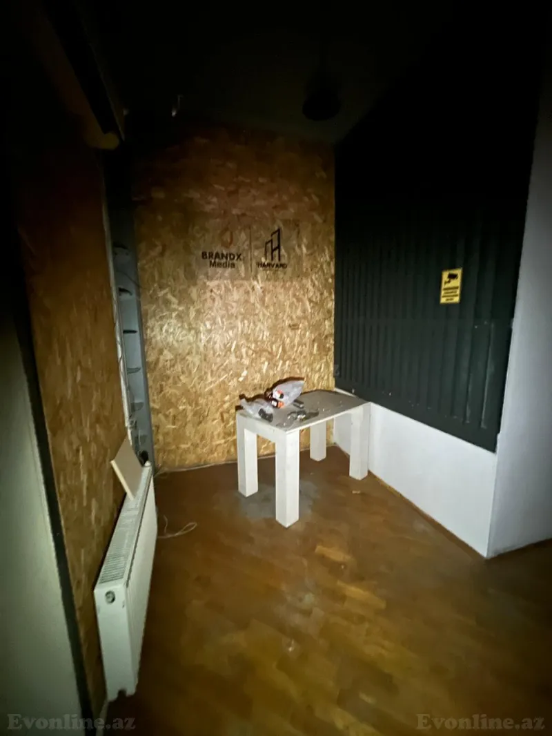 Satılır 4 otaqlı Mənzil Köhnə tikili 120 m² İçərişəhər m. - şəkil 18