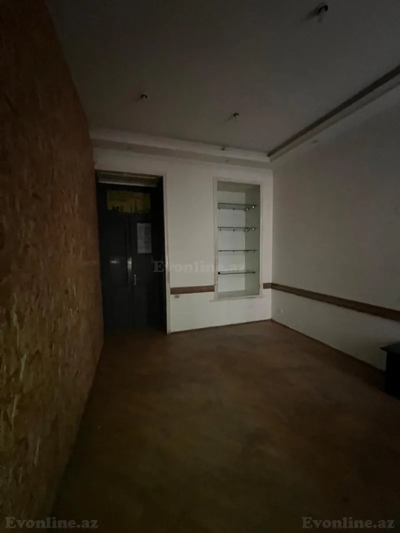 Satılır 4 otaqlı Mənzil Köhnə tikili 120 m² İçərişəhər m. - şəkil 21