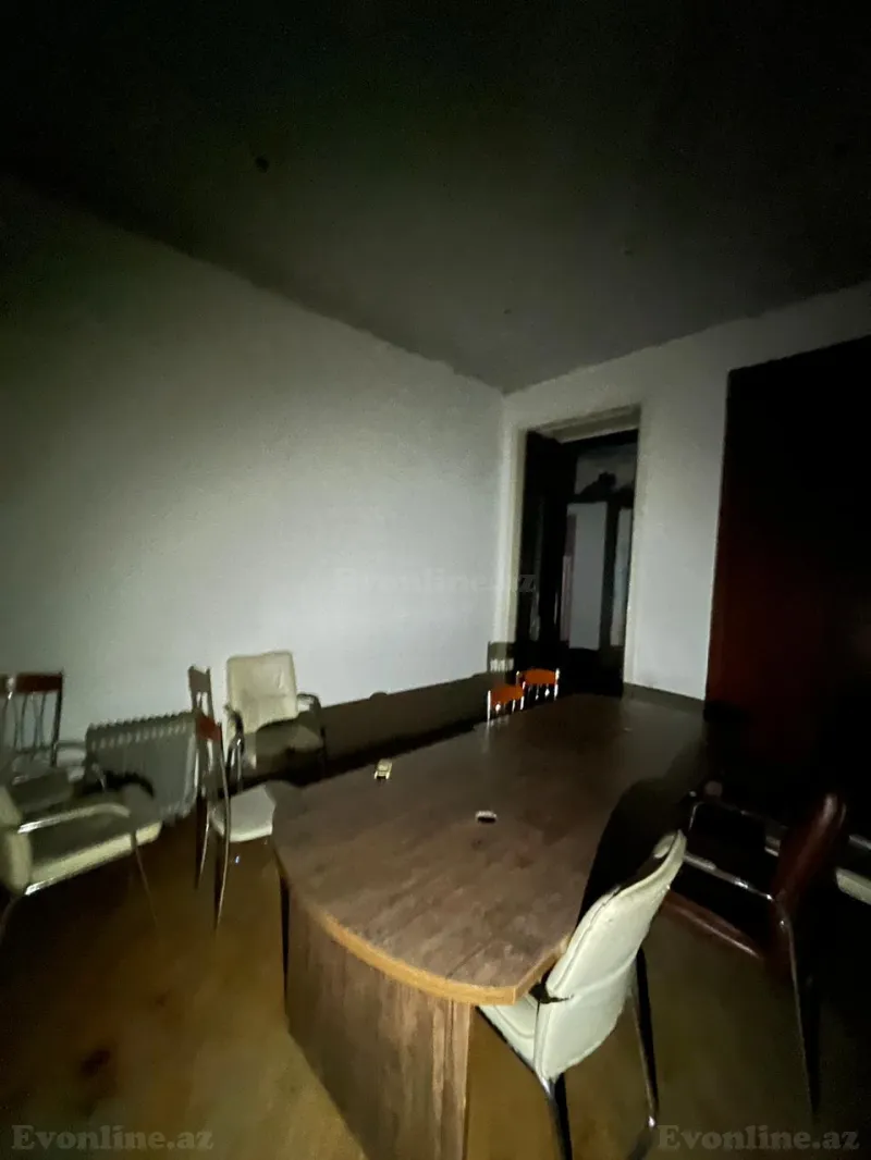 Satılır 4 otaqlı Mənzil Köhnə tikili 120 m² İçərişəhər m. - şəkil 24