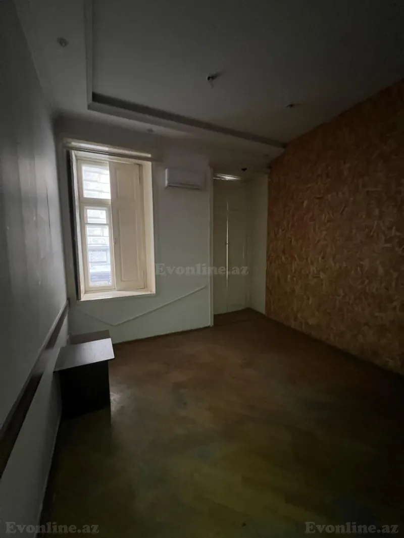 Satılır 4 otaqlı Mənzil Köhnə tikili 120 m² İçərişəhər m. - şəkil 25