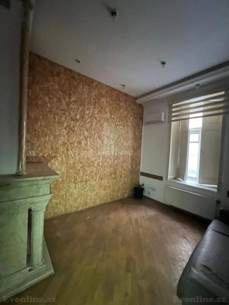 Satılır 4 otaqlı Mənzil Köhnə tikili 120 m² İçərişəhər m. - şəkil 26