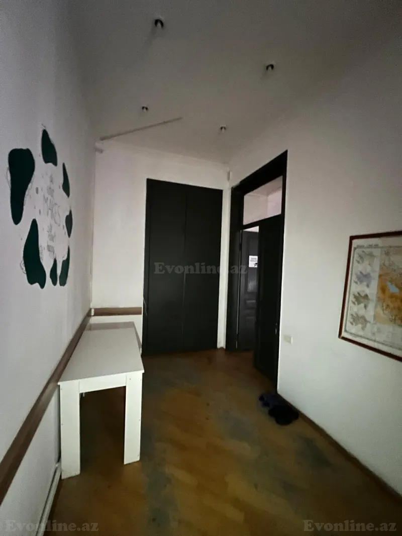 Satılır 4 otaqlı Mənzil Köhnə tikili 120 m² İçərişəhər m. - şəkil 27