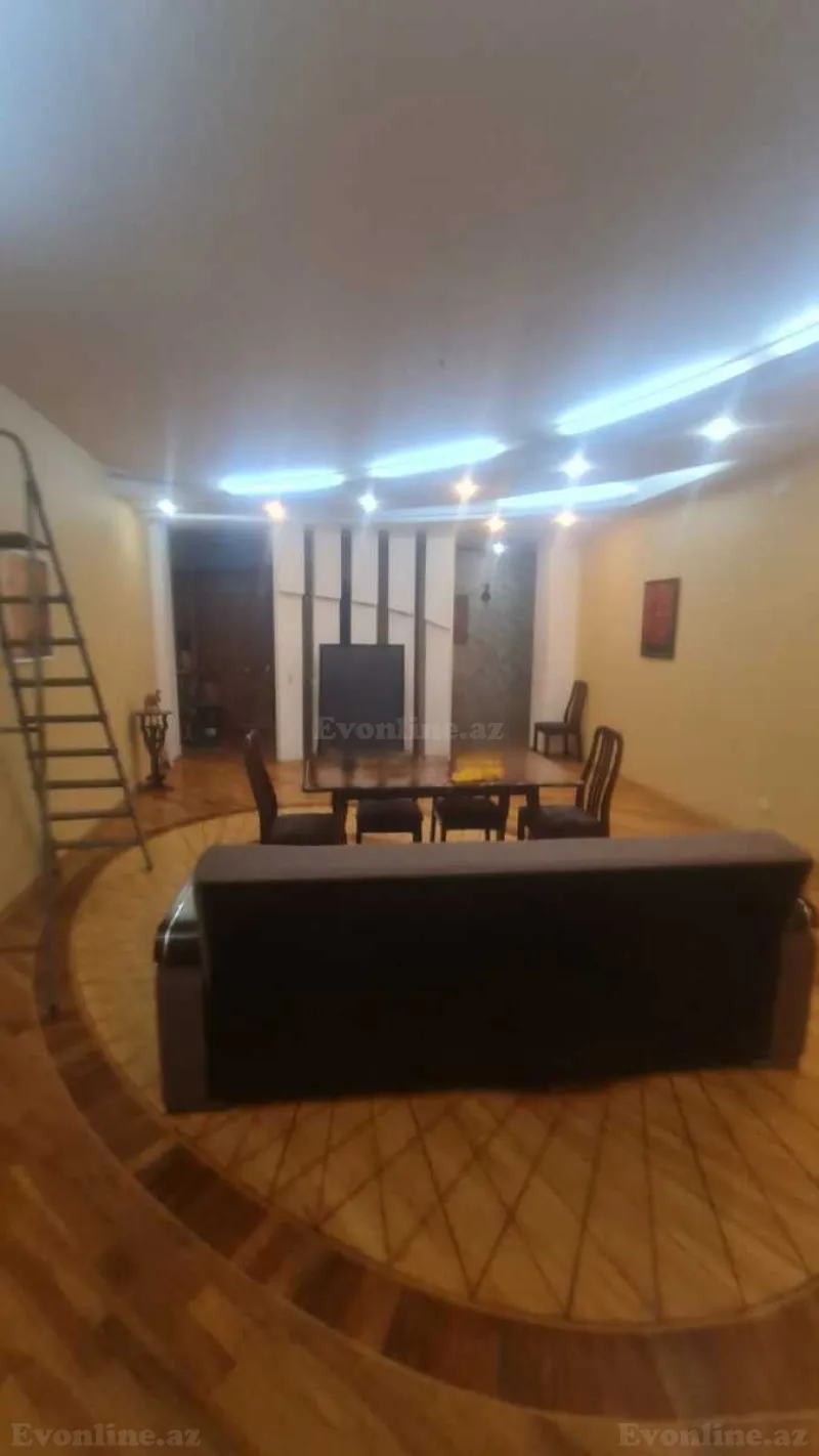 Satılır 3 otaqlı Mənzil Yeni tikili 140 m² 28 May m. - şəkil 3