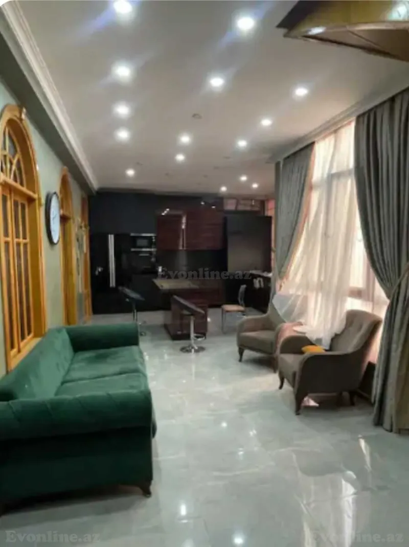 Kirayə verilir 7 otaqlı Mənzil Köhnə tikili 350 m² Səbail r. - şəkil 3