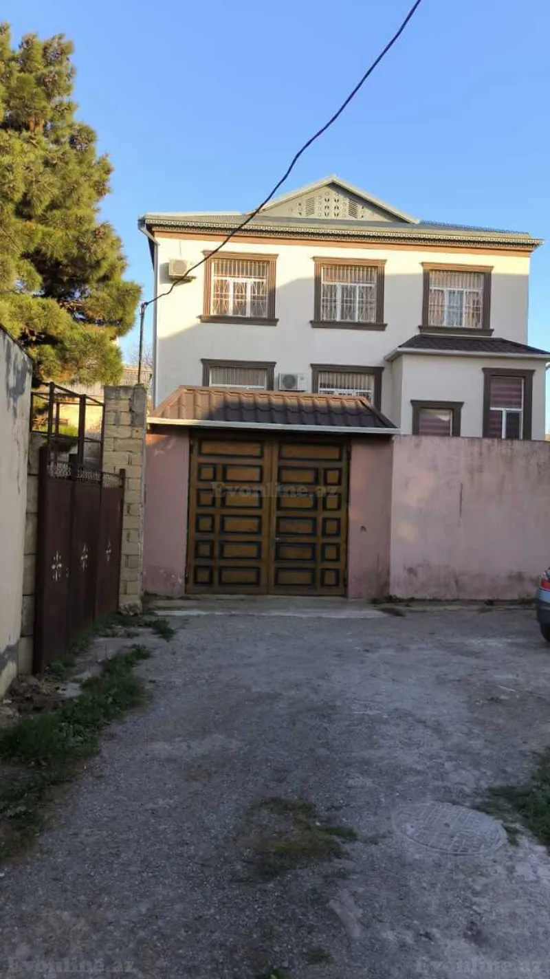 Satılır 7 otaqlı Həyət evi 450 m² Əhmədli