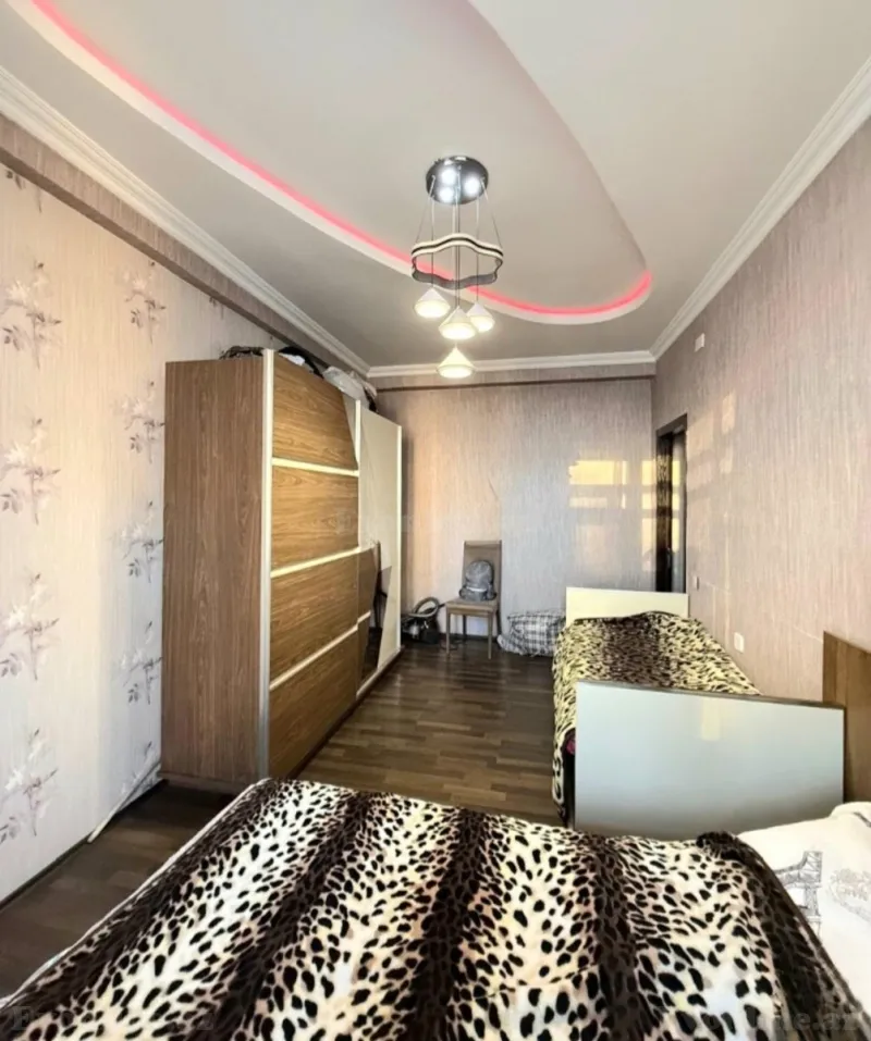 Satılır 2 otaqlı Mənzil Yeni tikili 94 m² Memar Əcəmi m. - şəkil 6