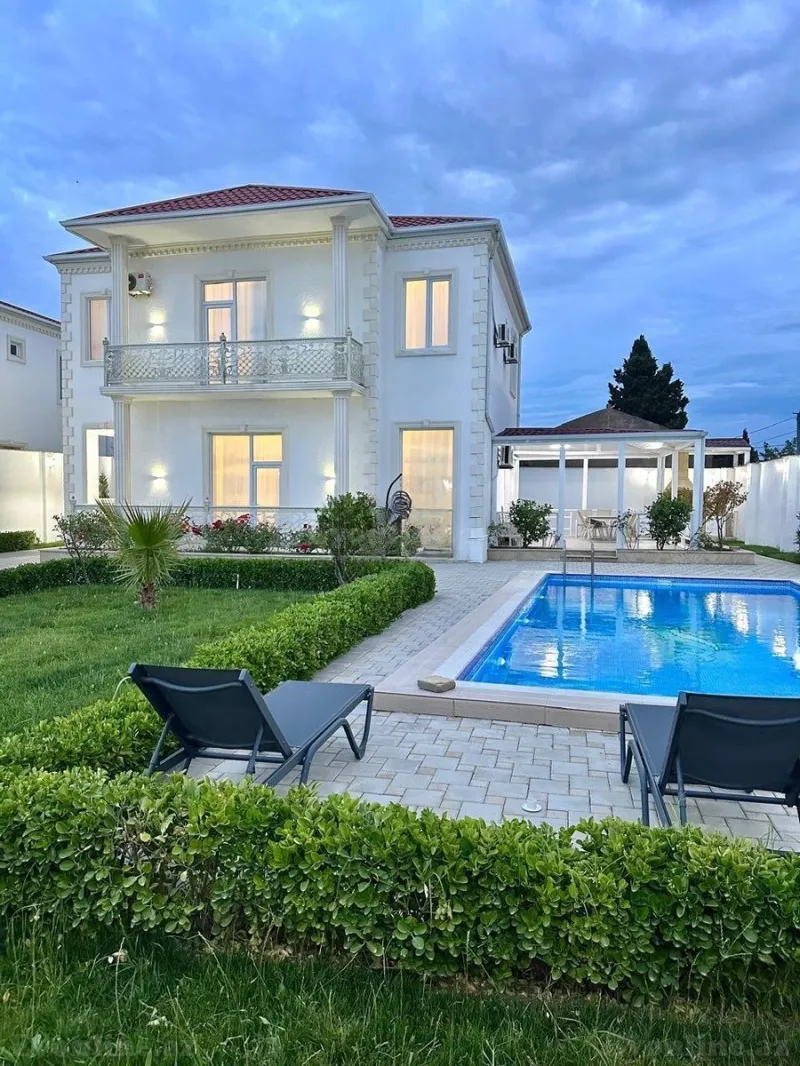 5 otaqlı Həyət evi 400 m² Mərdəkan Kirayə verilir