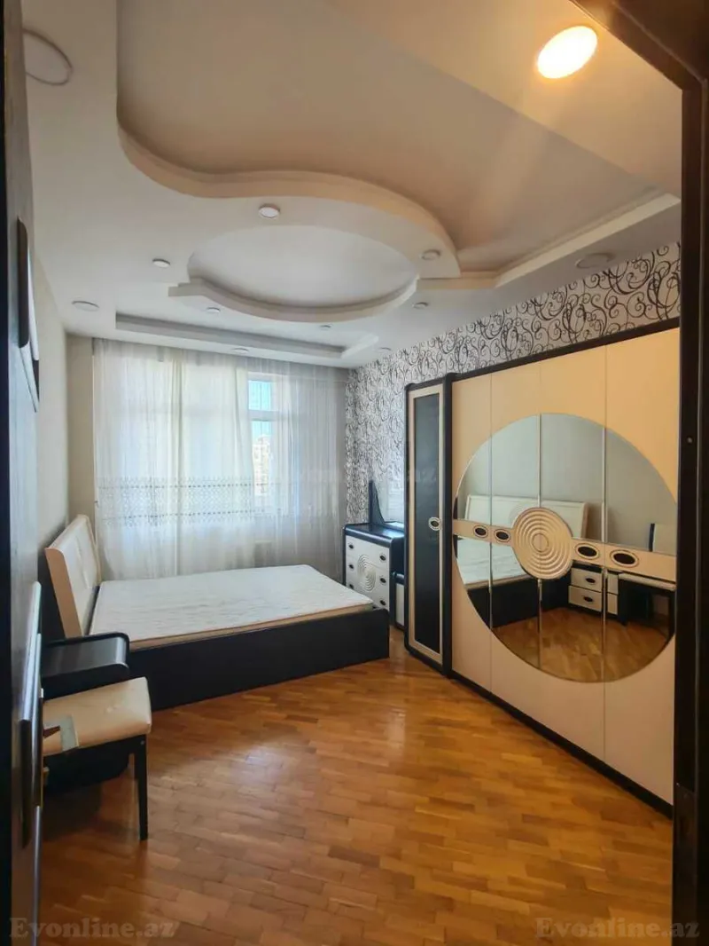 Kirayə verilir 2 otaqlı Mənzil Yeni tikili 80 m² İnşaatçılar m. - şəkil 3