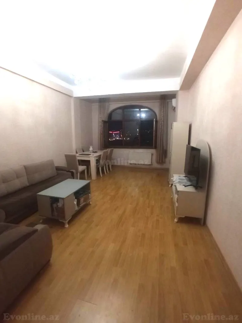 2 otaqlı Mənzil 74.5 m² Gənclik m. Satılır