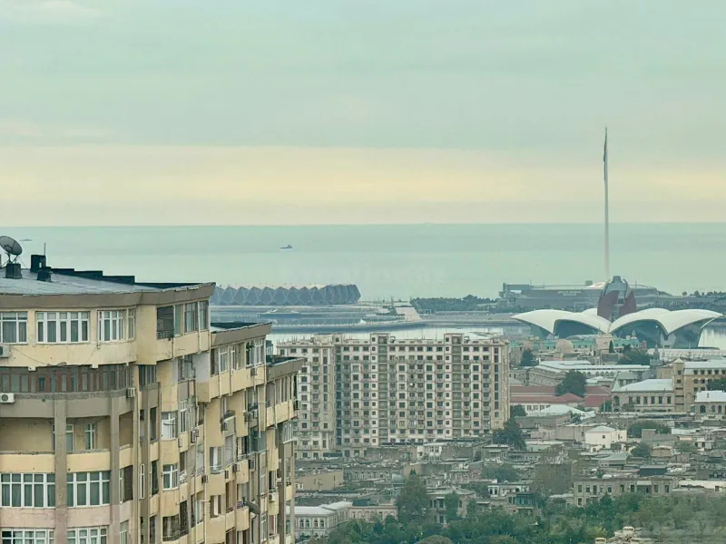 Satılır 3 otaqlı Mənzil Yeni tikili 175 m² Nizami m. - şəkil 2