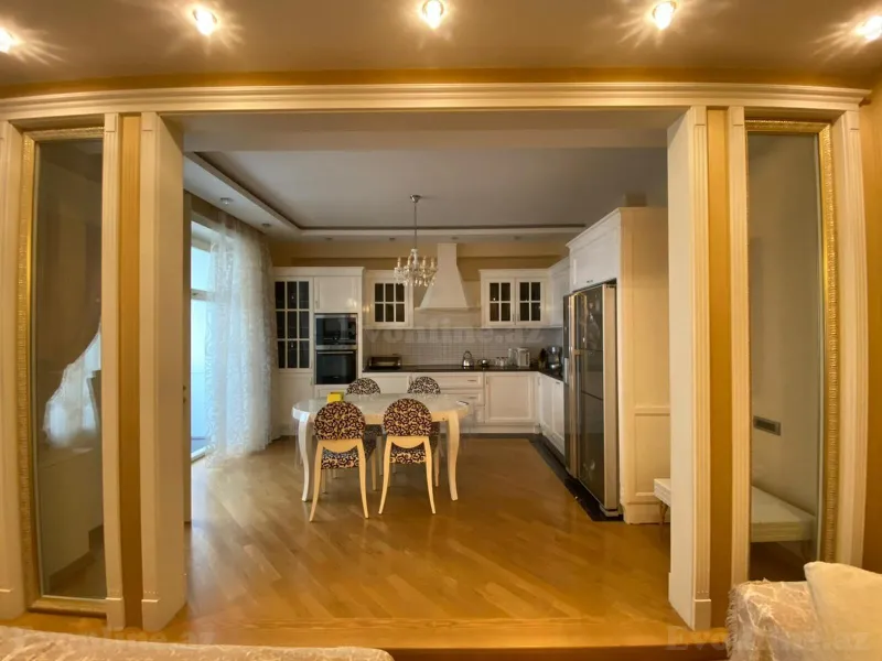 Satılır 3 otaqlı Mənzil Yeni tikili 175 m² Nizami m. - şəkil 7