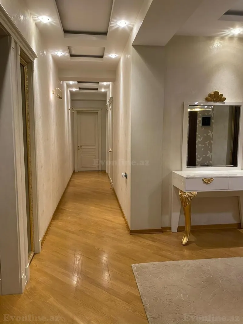 Satılır 3 otaqlı Mənzil Yeni tikili 175 m² Nizami m. - şəkil 13