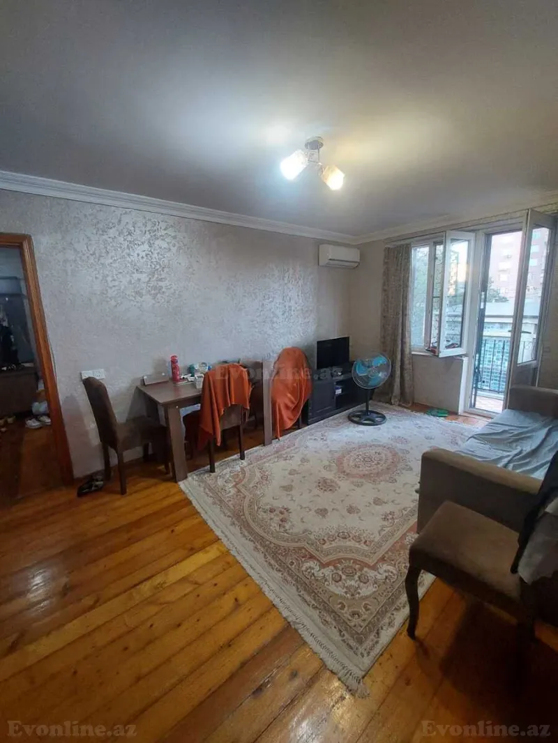 Satılır 2 otaqlı Mənzil Köhnə tikili 50 m² Nəsimi r. - şəkil 2