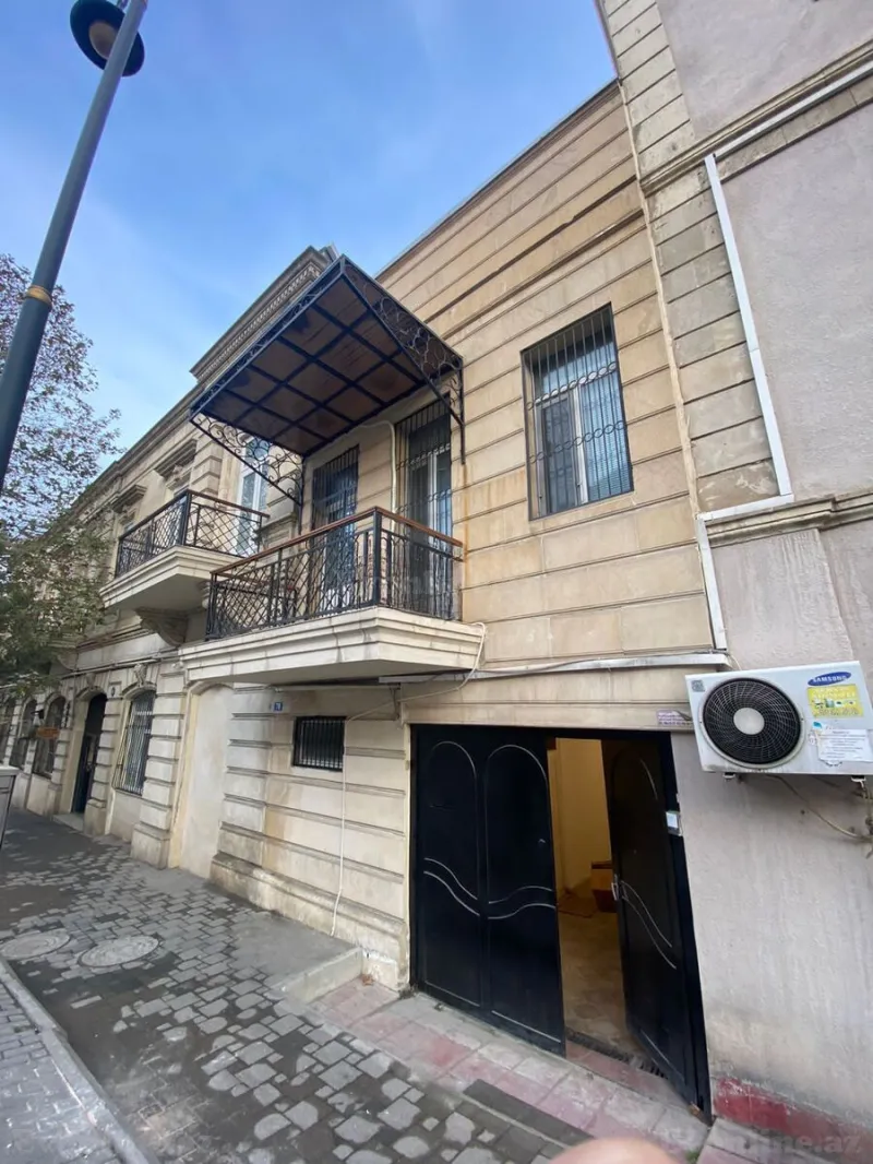 Obyekt 200 m² Səbail r. Satılır