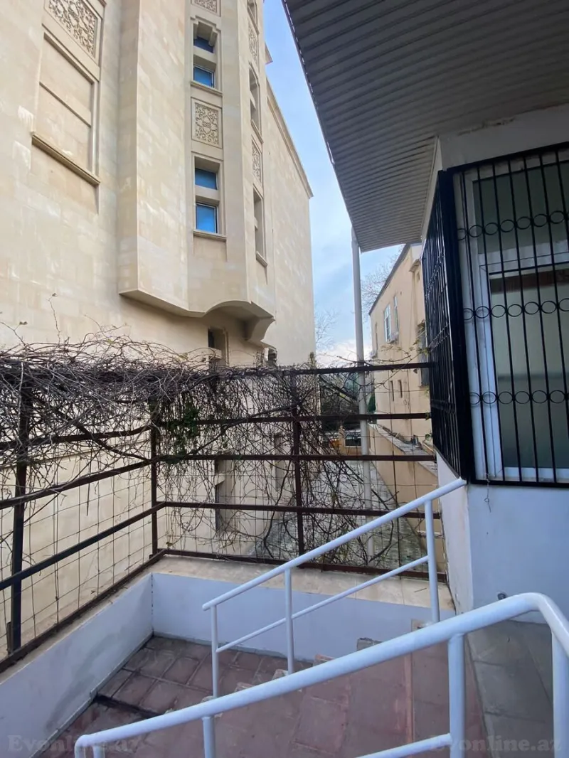 Satılır Obyekt 200 m² Səbail r. - şəkil 6