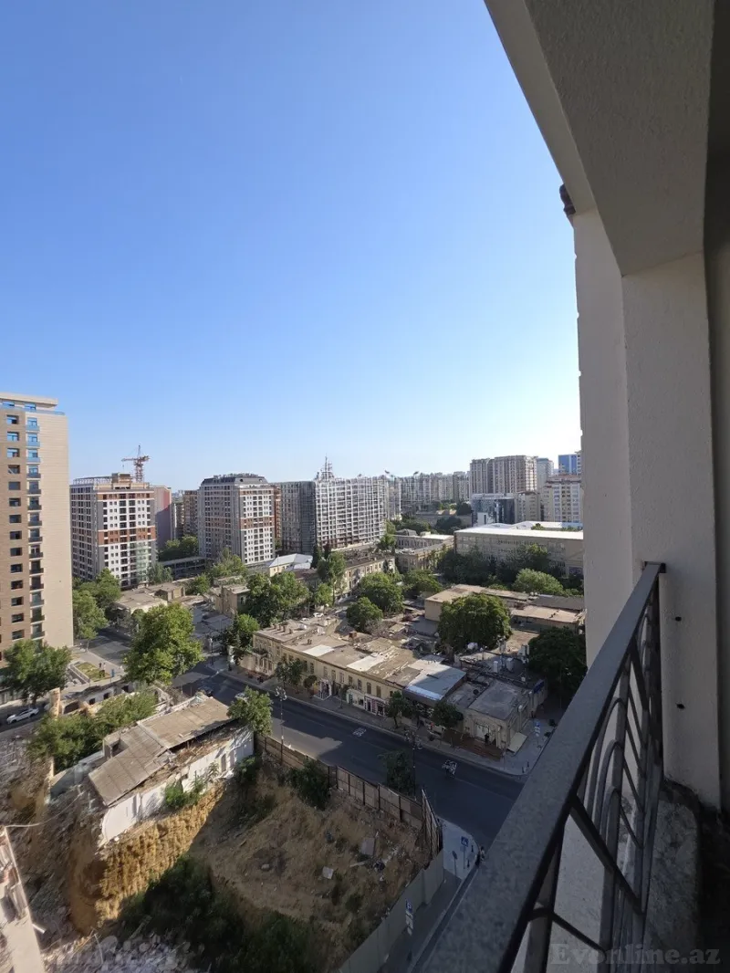 Satılır 4 otaqlı Mənzil Yeni tikili 125 m² Nəsimi r.